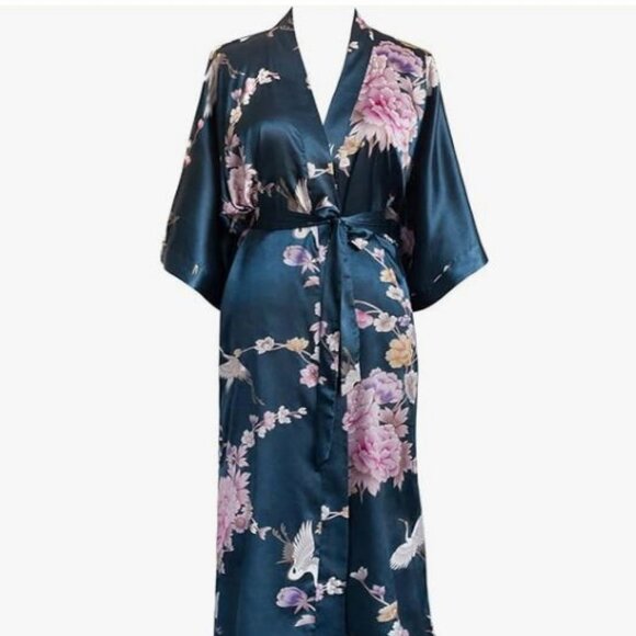 •SOLD• Long Kimono Satin Robe - Picture 2 of 4